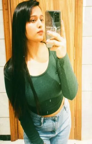 call girls service in Udyog Vihar