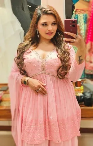 call girl in Udyog Vihar