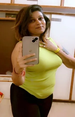 Independent Call Girls in Udyog Vihar